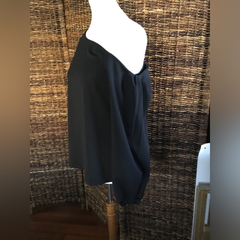 BANANA REPUBLIC ONE SHOULDER LONG SLEEVE TOP ELASTIC SLEEVE CUFFS - Picture 4 of 15